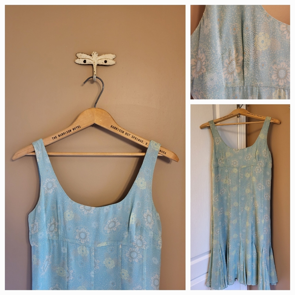 Jacob. Silk sleeveless dress with flutter hem. Dusty blue & chartreuse. 9/10